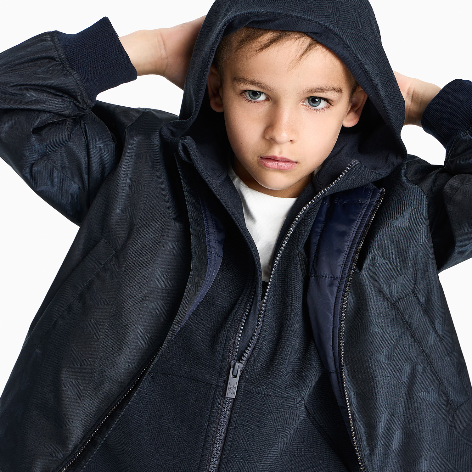 EB000922AF20711_UB118